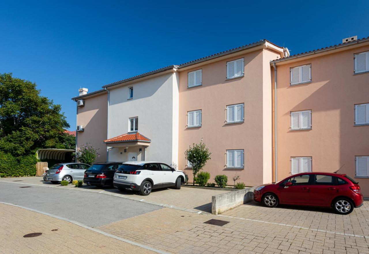 Apartments Crnekovic IV Baška Extérieur photo