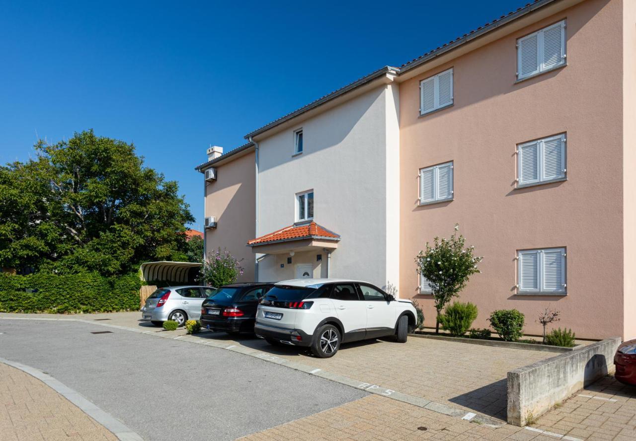 Apartments Crnekovic IV Baška Extérieur photo