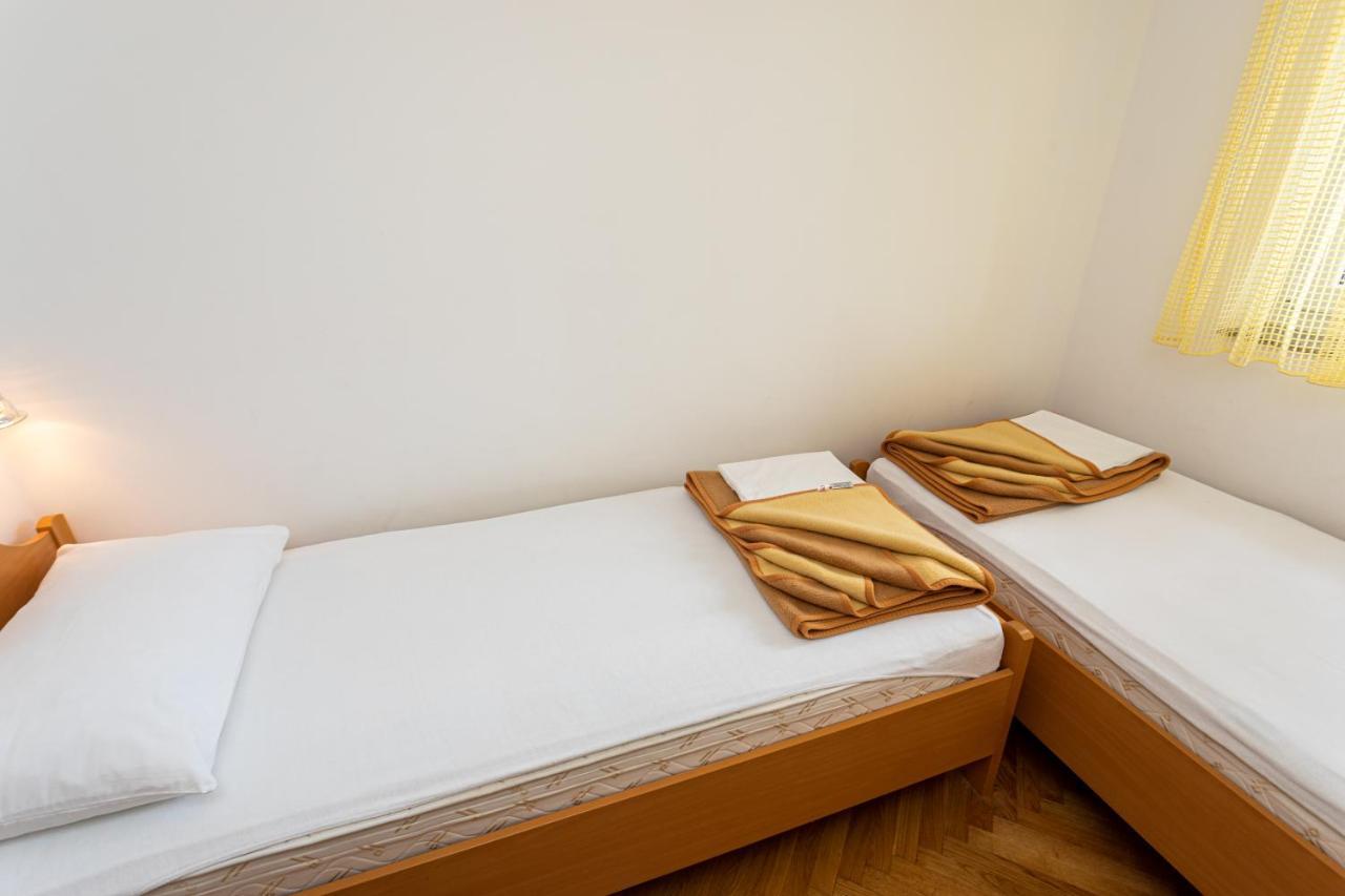 Apartments Crnekovic IV Baška Extérieur photo