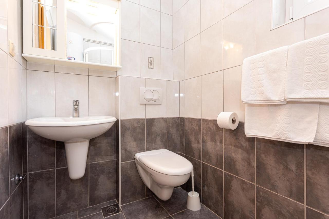 Apartments Crnekovic IV Baška Extérieur photo