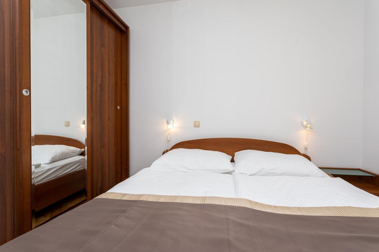 Apartments Crnekovic IV Baška Extérieur photo