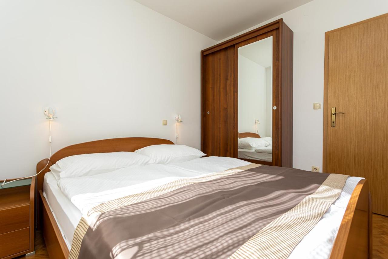 Apartments Crnekovic IV Baška Extérieur photo