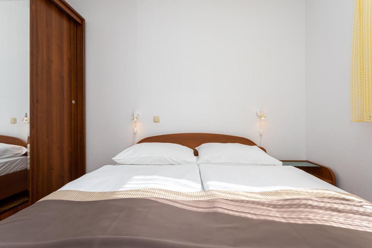 Apartments Crnekovic IV Baška Extérieur photo
